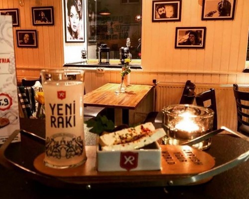 Grammophon Restaurant Meyhane - Almanya Mekan Rehberi